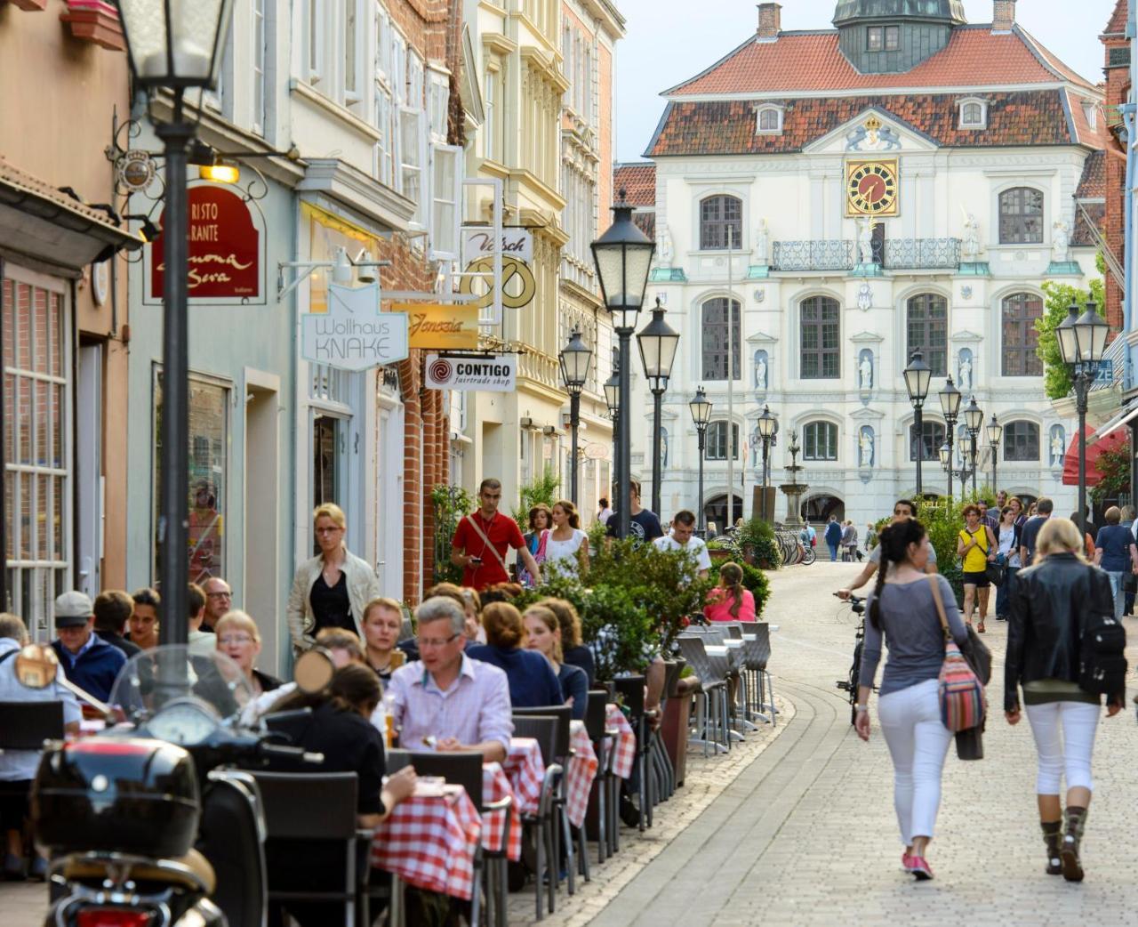 Einzigartig - Das Kleine Hotel Im Wasserviertel Lüneburg Exterior foto